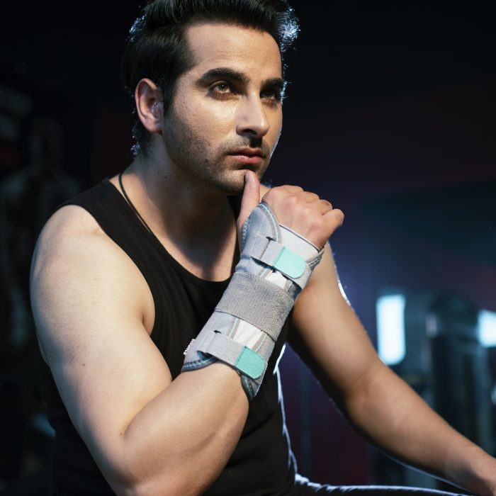 TYNOR E-03 WRIST AND FOREARM SPLINT