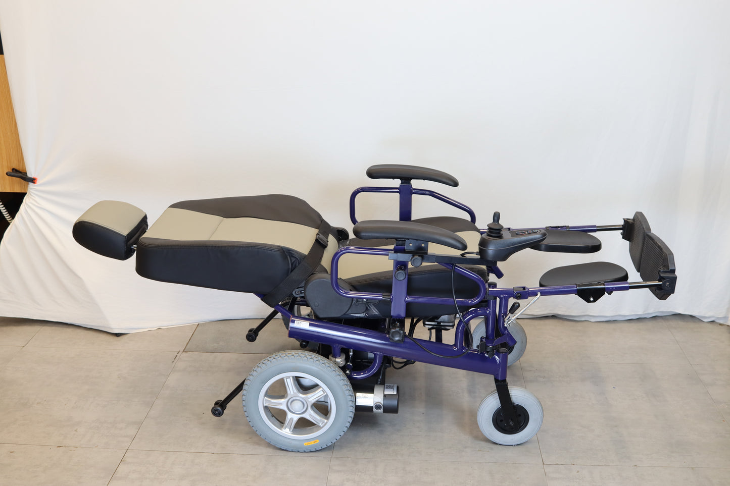 ARREX ZULA RECLYNING ELECTRIC - POWER WHEELCHAIR